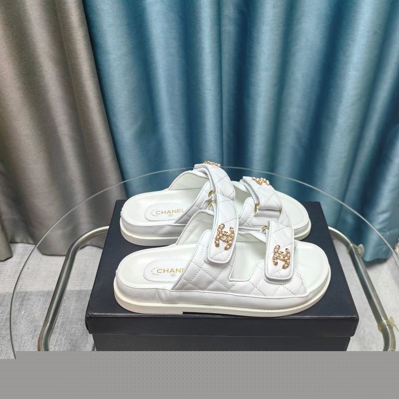 Ch*el slippers